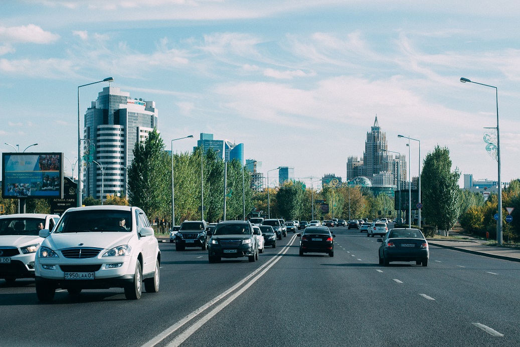 О ТОМ, КАК В АСТАНЕ ПОЯВИЛИСЬ МОСКОВСКИЕ ПРОБКИ