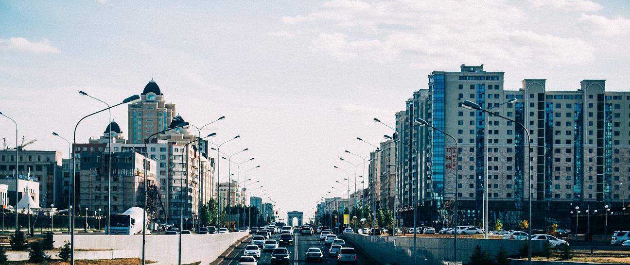 О ТОМ, КАК В АСТАНЕ ПОЯВИЛИСЬ МОСКОВСКИЕ ПРОБКИ