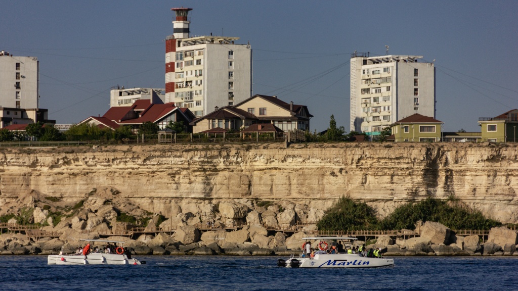 Aktau — sea breeze and Martian landscapes