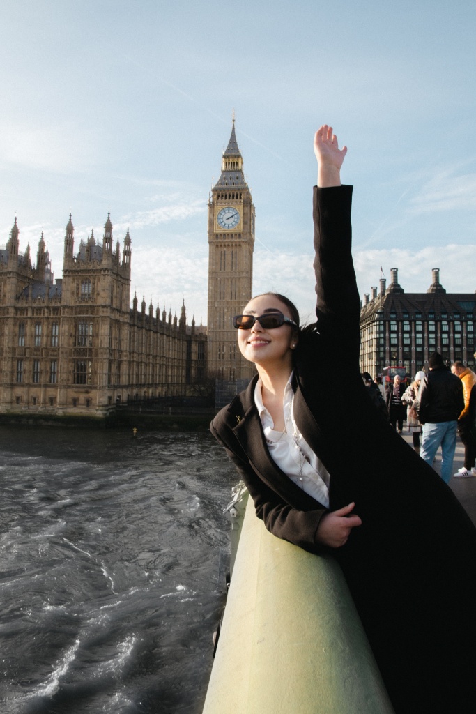 Tour guide in England