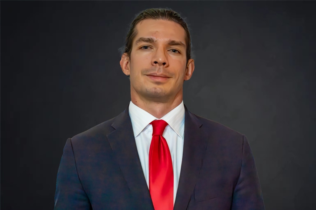 Aaron.jpg