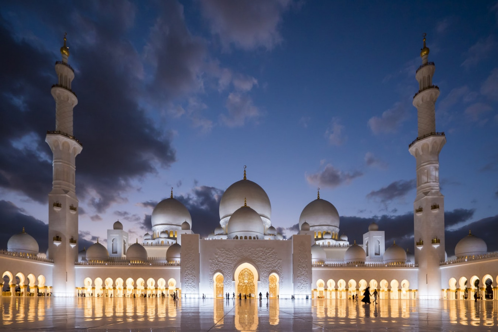 TheSheikhZayedGrandMosque.jpg