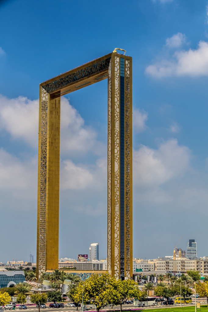 DubaiFrame.jpg