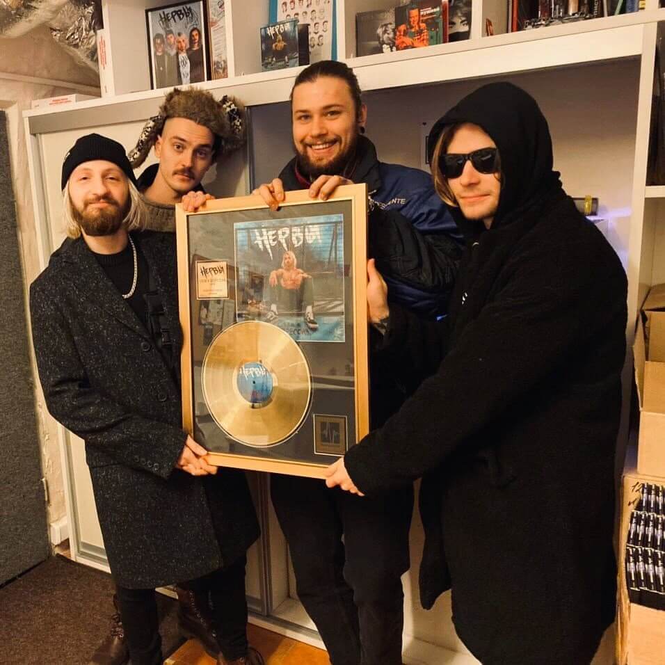 Navigator_Records.jpg Navigator_Records.jpg