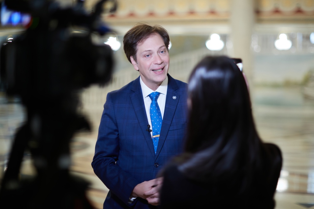 Steve Barakatt in Kazakhstan