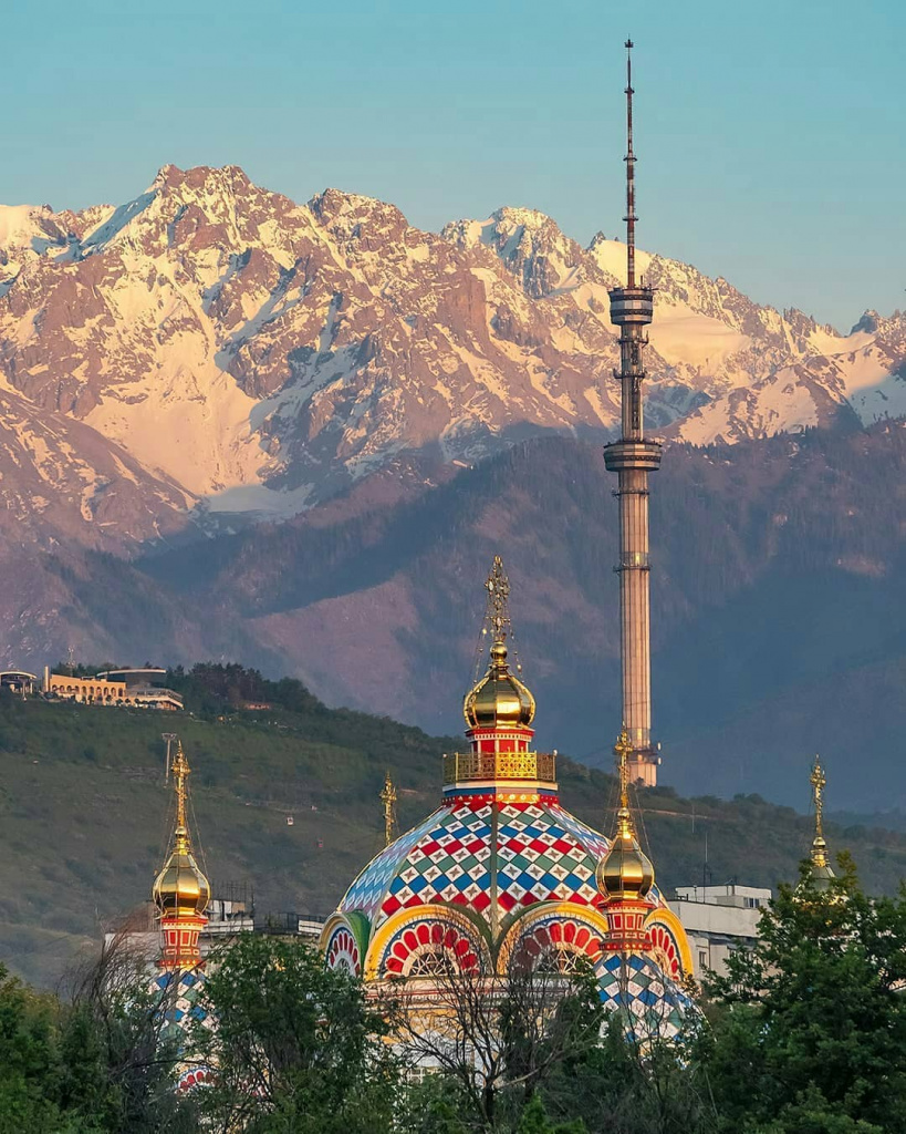 Southern capital of Kazakhstan — Almaty in the lens of local photographers