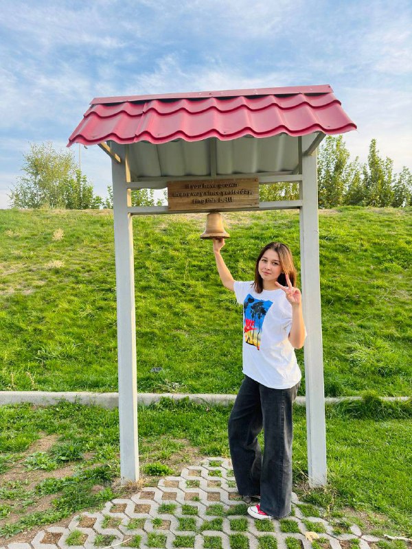 mehrona студенты АУЦА