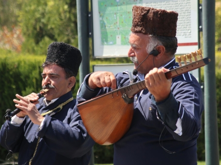 mirovoy-hit-homay-perepeli-na-uzbekskom-yazyke
