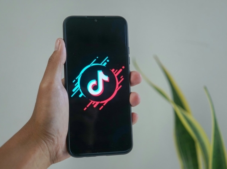 tiktok-predstavil-novye-funkcii-dlya-kontrolya-detey