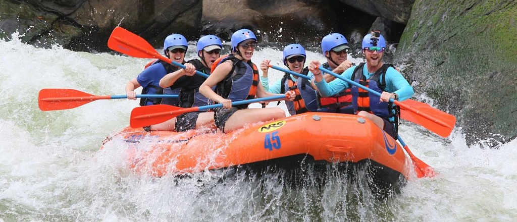 extreme-adventures-in-central-asia-18-options-for-thrill-seekers