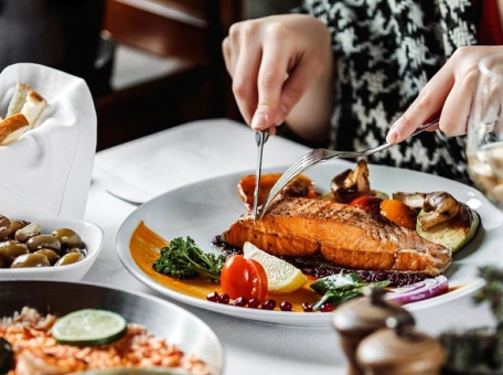 top-10-restaurants-in-osh-where-to-go-with-friends-family-or-colleagues