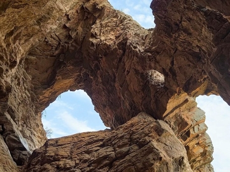 where-to-go-if-you-re-visiting-osh-for-the-first-time-from-vibrant-bazaars-to-natural-landmarks