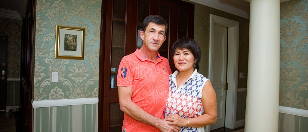french-kazakh-family-about-the-peculiarities-of-cultures-and-why-the-kazakhs-do-not-attach-to-material-things